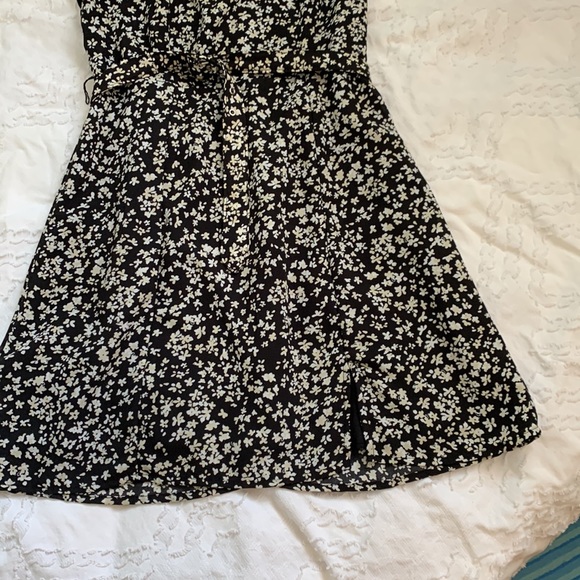 Mini dress - Picture 4 of 5